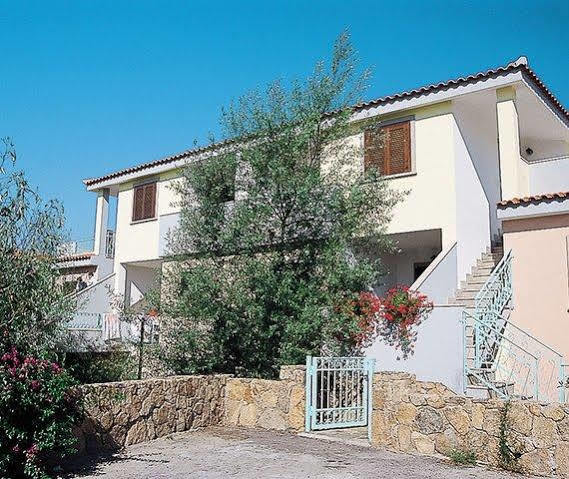 Albergo Residenziale Gli Ontani Cala Liberotto Buitenkant foto